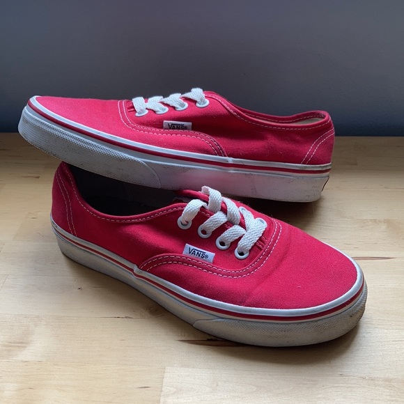 Classic red Vans sneakers ❤️ Women’s 6.5 / Men’s 5 - Picture 9 of 12